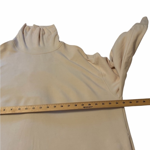 Athleta Balance Cinch Turtleneck Sweatshirt, Chantilly Cream SIZE XL - Picture 10 of 12
